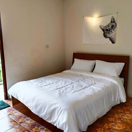 Tiki Bar-Kantiang Guesthouse Ko Lanta Екстериор снимка